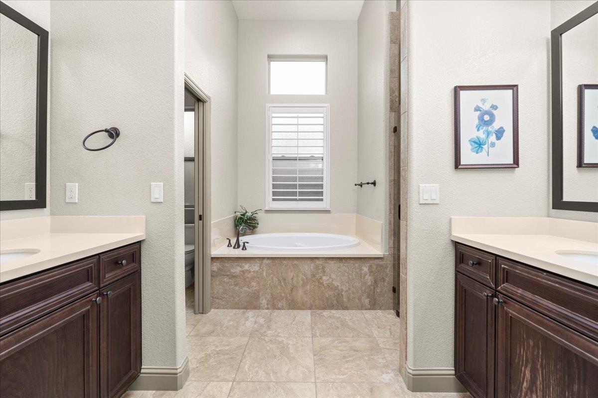 921 Hackberry Avenue Modesto, CA 95350 - Photo 19 of 34