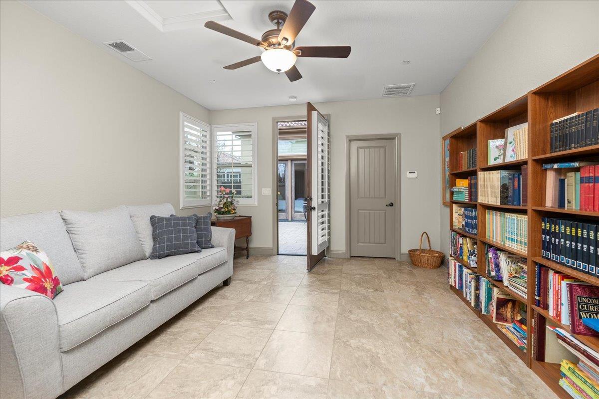 921 Hackberry Avenue Modesto, CA 95350 - Photo 30 of 34