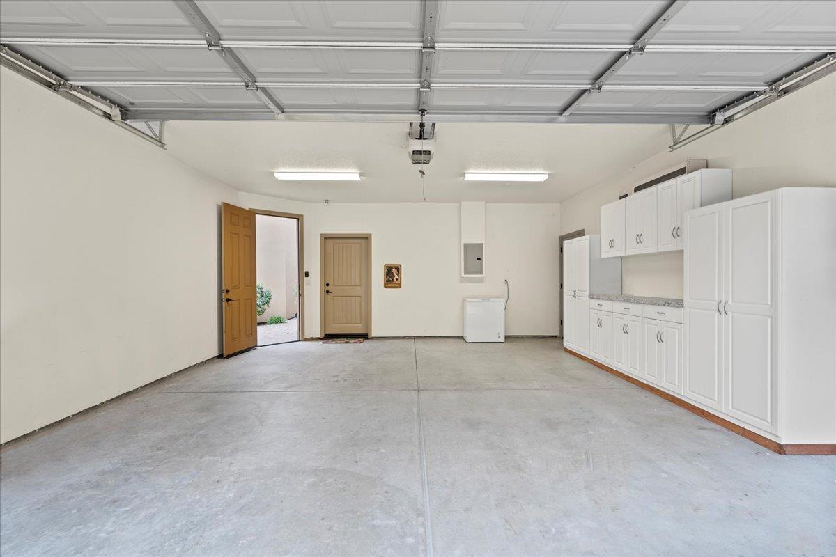 921 Hackberry Avenue Modesto, CA 95350 - Photo 32 of 34