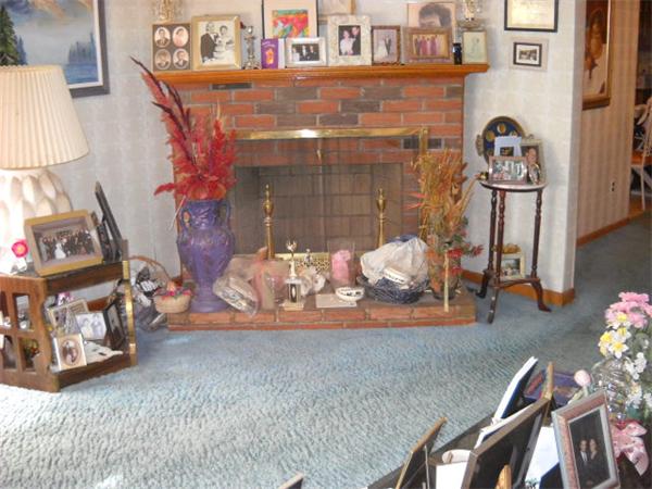 6 Eagle Rock Road Randolph, MA 02368 - Photo 3 of 10 Gallery Image 3