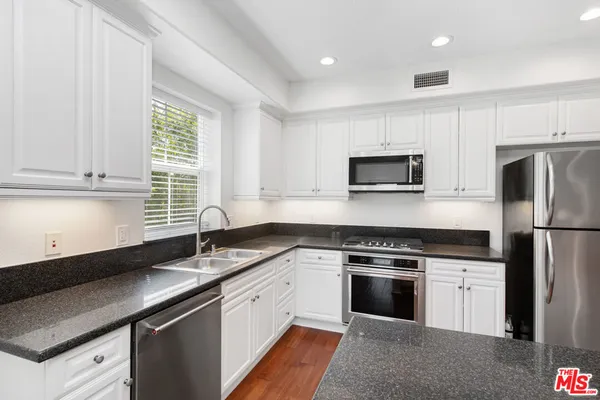 $5,200 | 13080 Pacific Playa Vista, Unit 312, Playa Vista, CA 90094