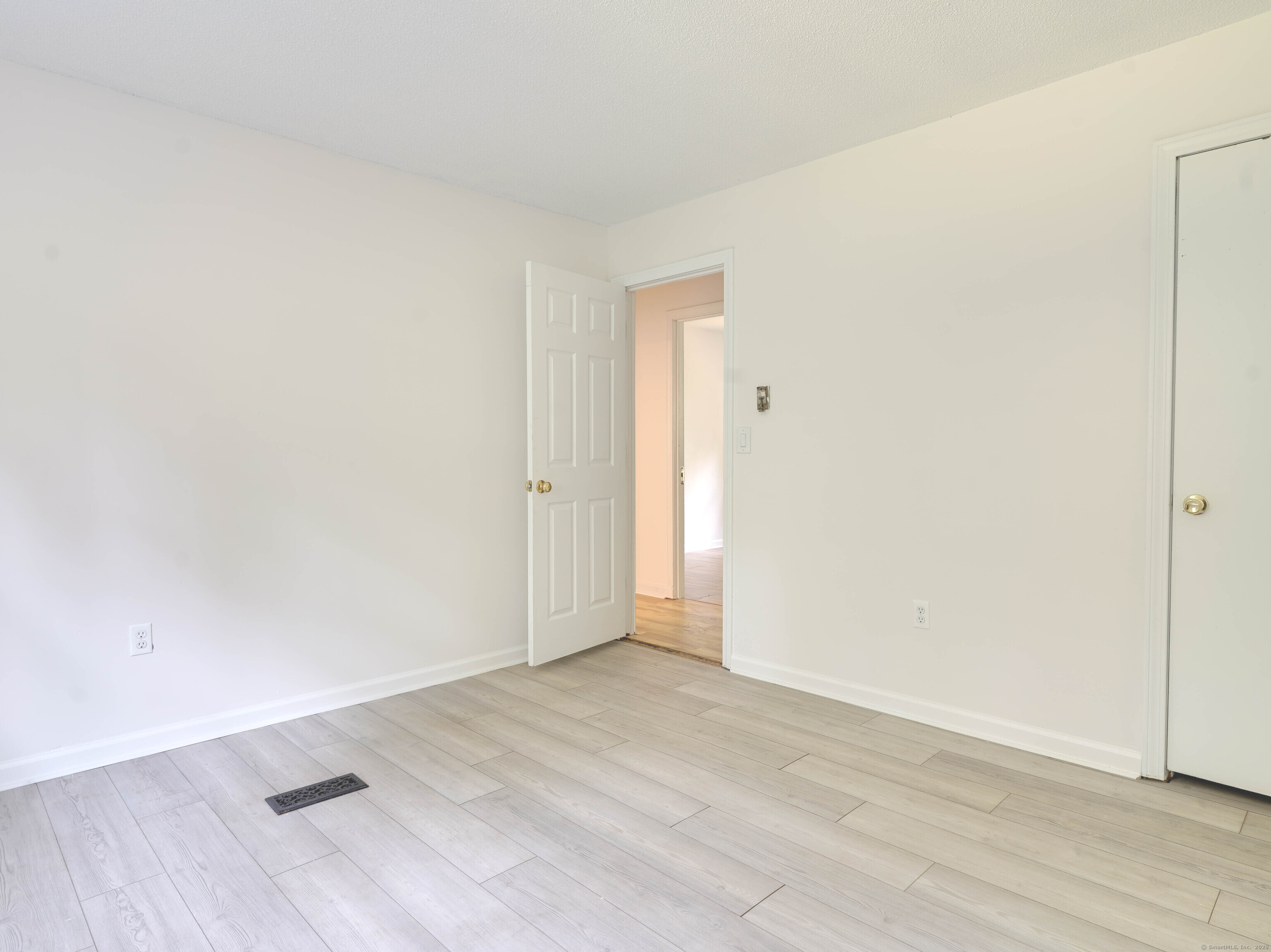 242 Herrick Road Brooklyn, CT 06234 - Photo 16 of 32