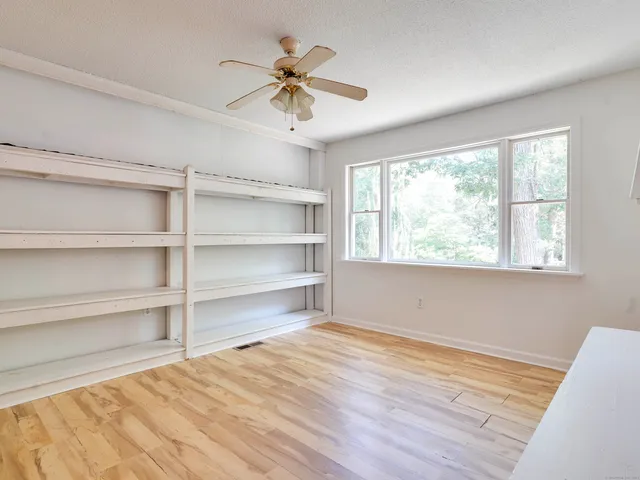 $290,000 | 242 Herrick Road, Brooklyn, CT 06234