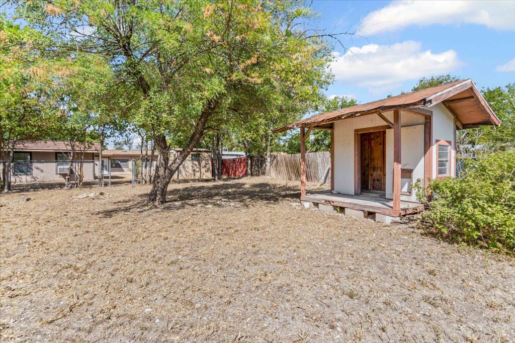 7707 Watson Street Austin, TX 78757 - Photo 19 of 27