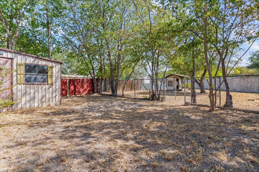 7707 Watson Street Austin, TX 78757 - Photo 20 of 27
