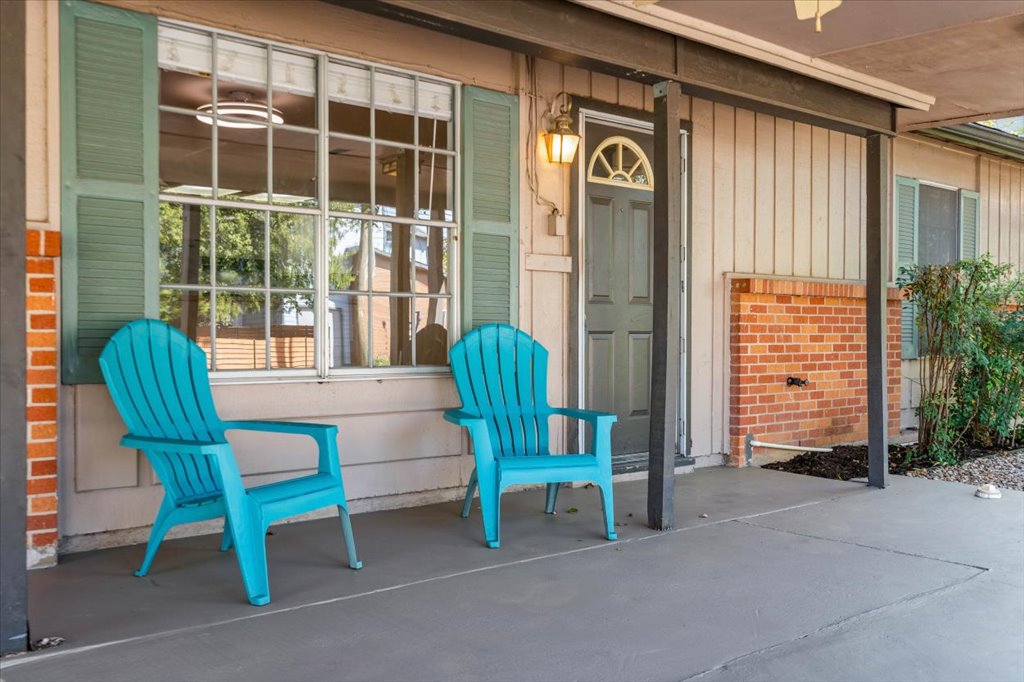 7707 Watson Street Austin, TX 78757 - Photo 25 of 27