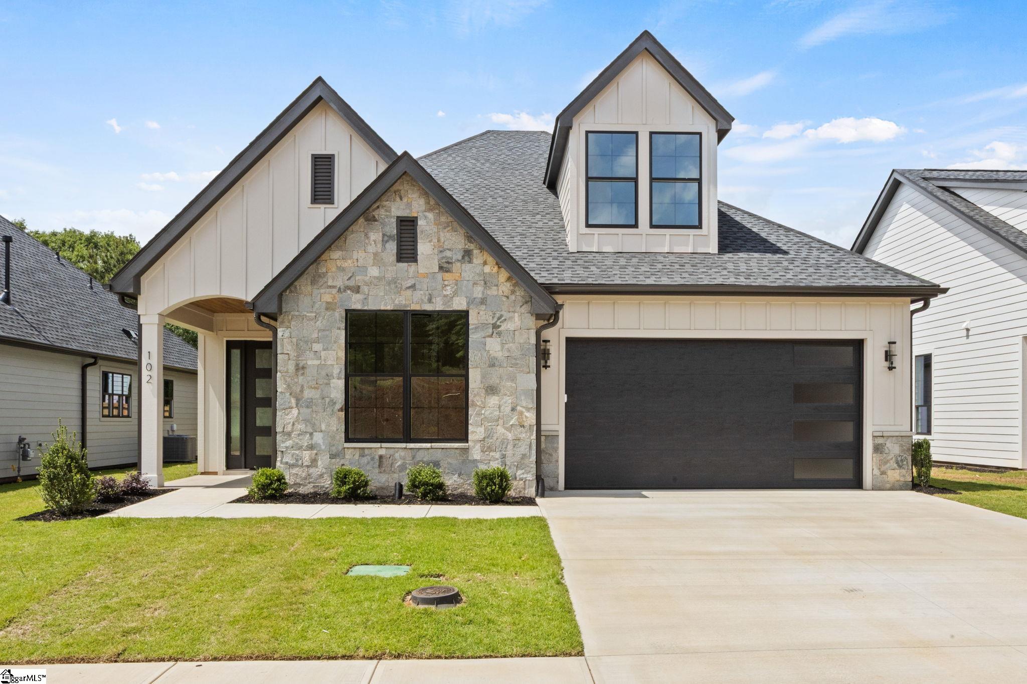 102 Adrian Way Simpsonville, SC 29680 - Photo 1 of 26