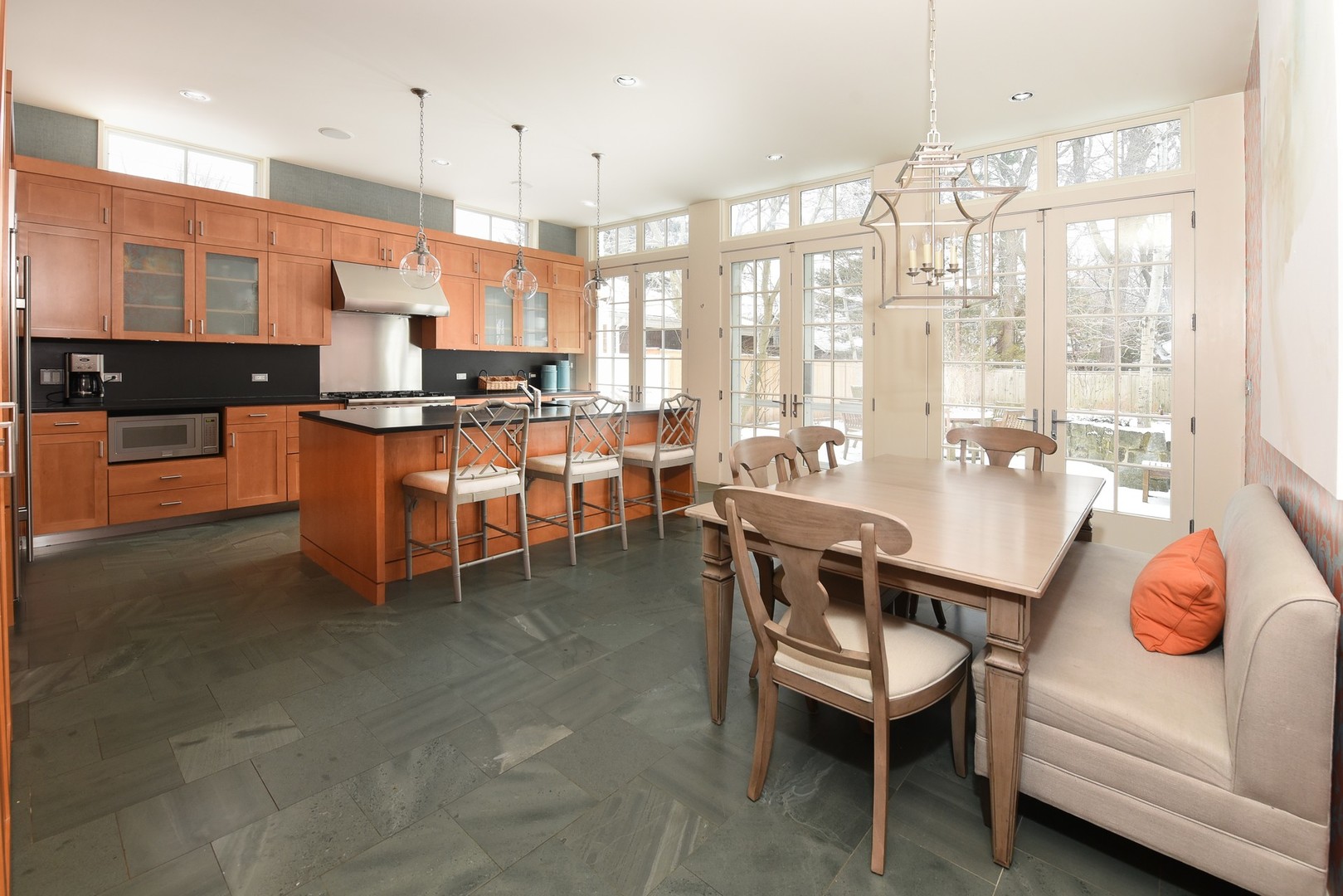 377 Sunset Road Winnetka, IL 60093 - Photo 14 of 42