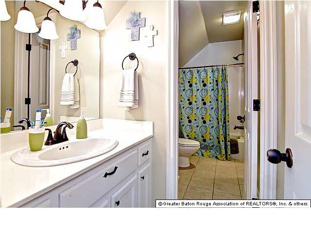 17811 Crossing View Court Baton Rouge, LA 70810 - Photo 23 of 31