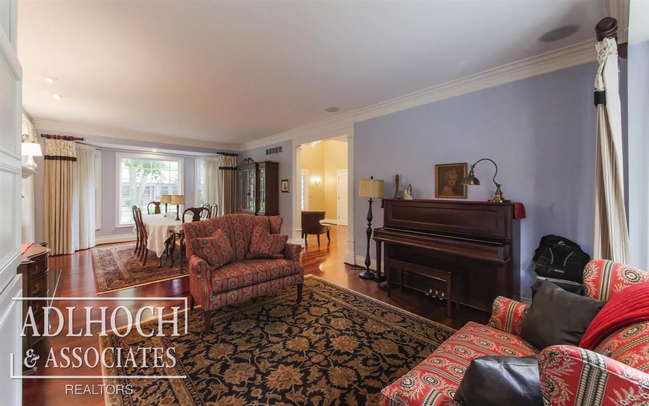 920 Shoreham Road Grosse Pointe Woods, MI 48236 - Photo 11 of 39