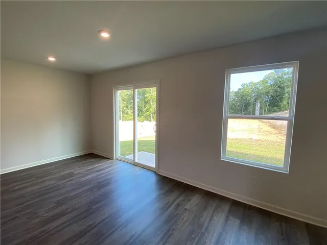 $2,400 | 536 Pemberton Street, Kingston, GA 30145