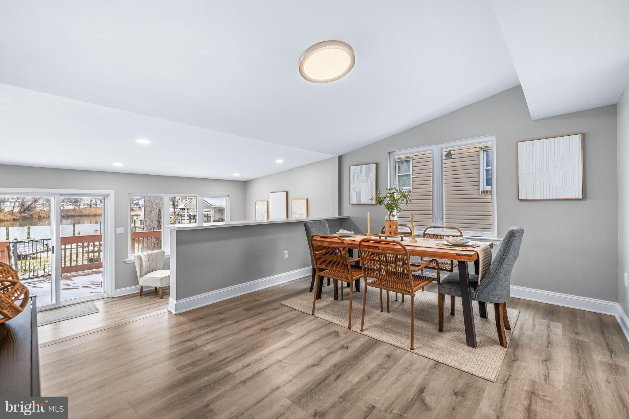 904 Oakleigh Beach Road Baltimore, MD 21222 - Photo 11 of 29 Dining Area