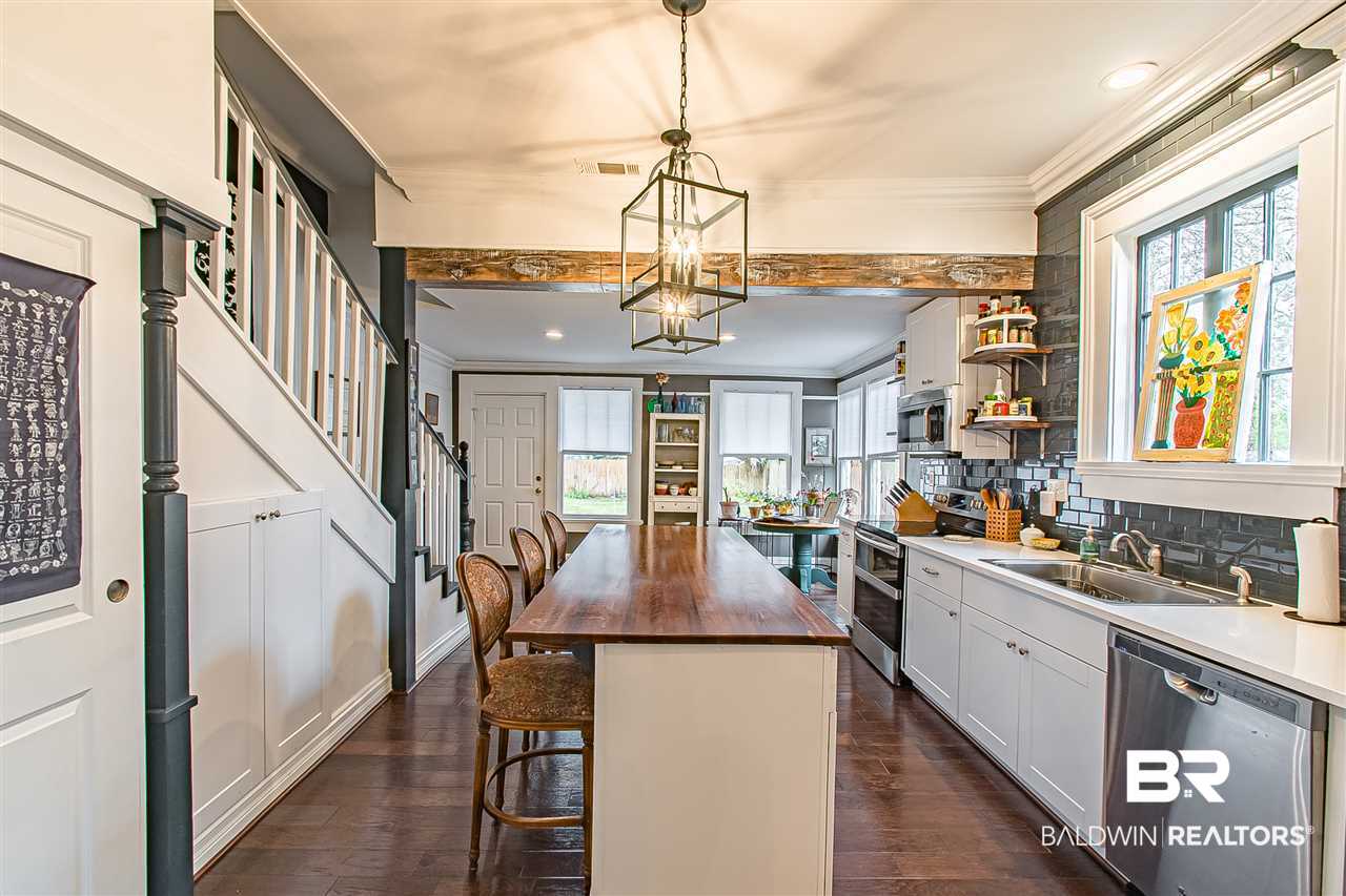 208 Tuttle Avenue Mobile, AL 36604 - Photo 12 of 50