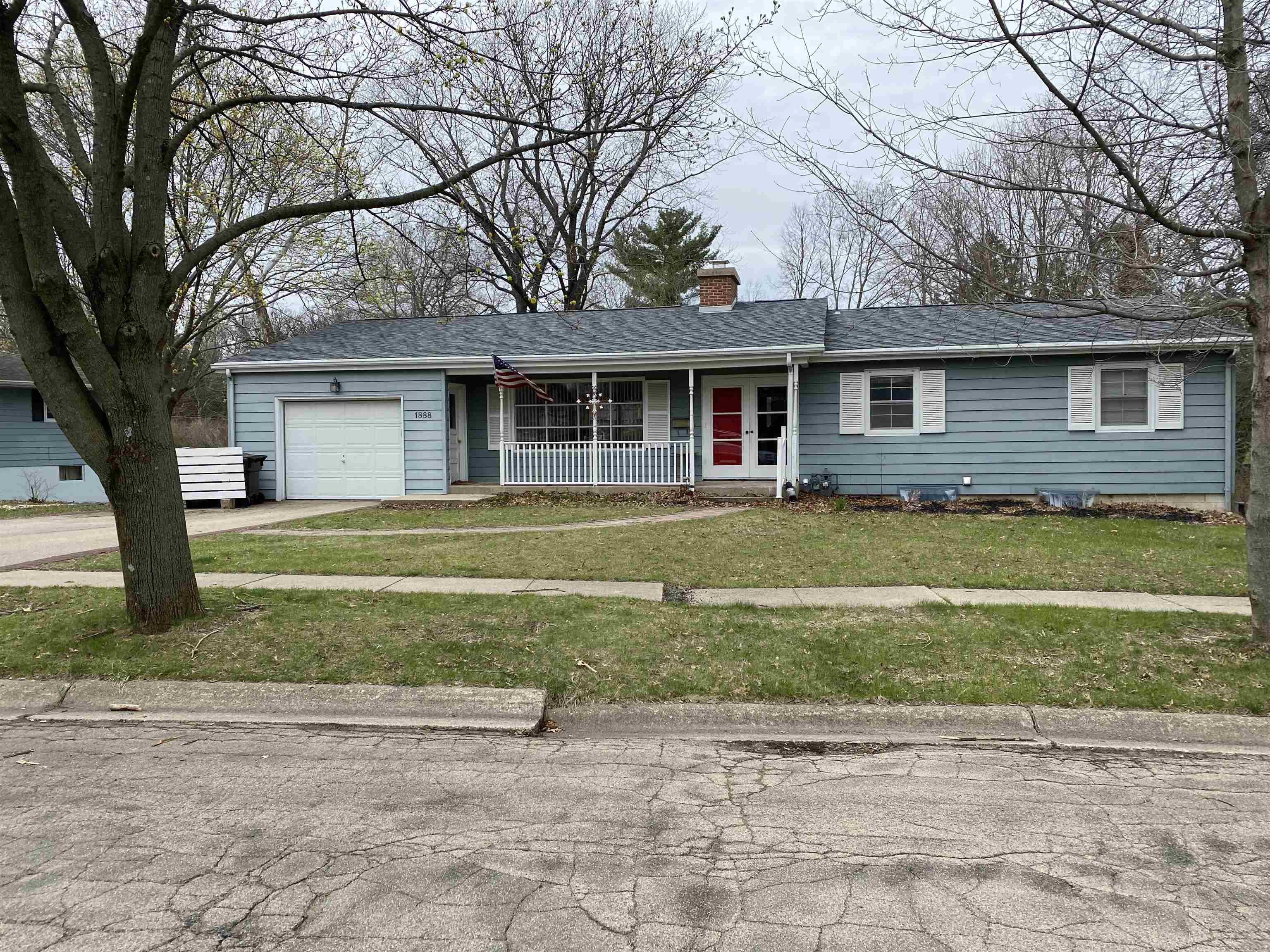 1888 North Ridge Drive Freeport, IL 61032 - Photo 1 of 1 Gallery Image 1