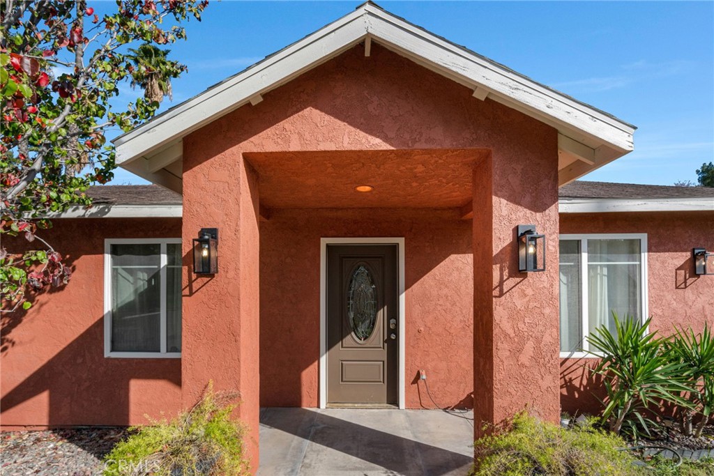 2057 Down Street Riverside, CA 92507 - Photo 3 of 52