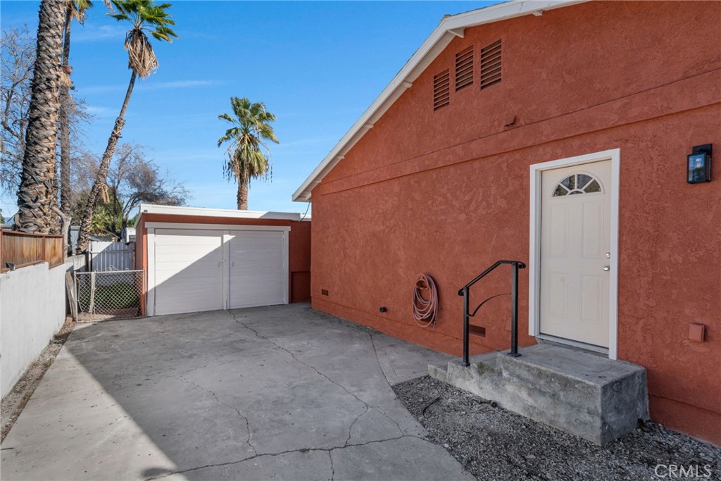 2057 Down Street Riverside, CA 92507 - Photo 43 of 52