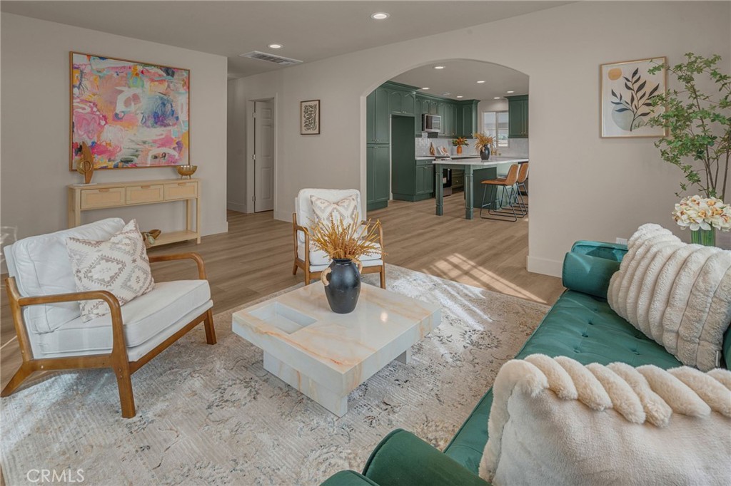 2057 Down Street Riverside, CA 92507 - Photo 8 of 52