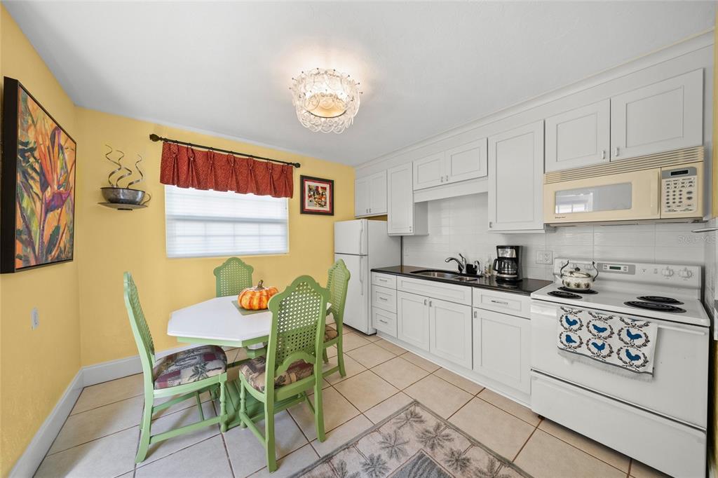 471 Bayshore Road Nokomis, FL 34275 - Photo 43 of 95