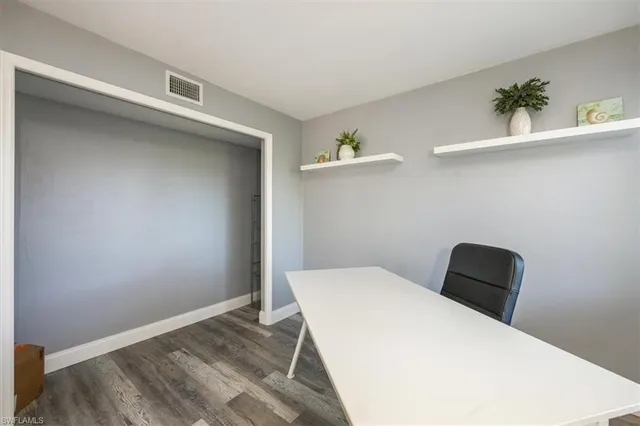 $294,500 | 3036 Kings Lake Boulevard, Unit 7564, Naples, FL 34112