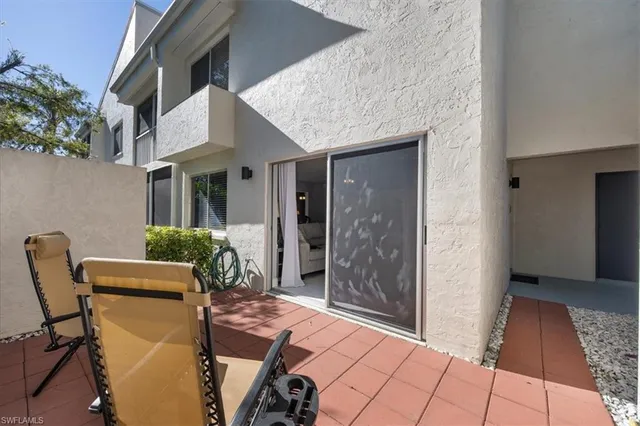 $294,500 | 3036 Kings Lake Boulevard, Unit 7564, Naples, FL 34112