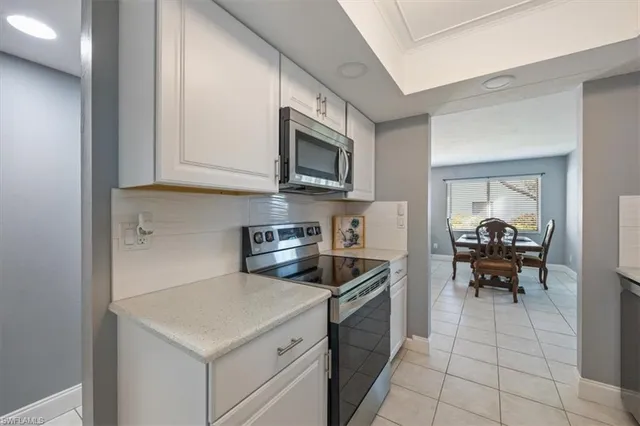 $294,500 | 3036 Kings Lake Boulevard, Unit 7564, Naples, FL 34112