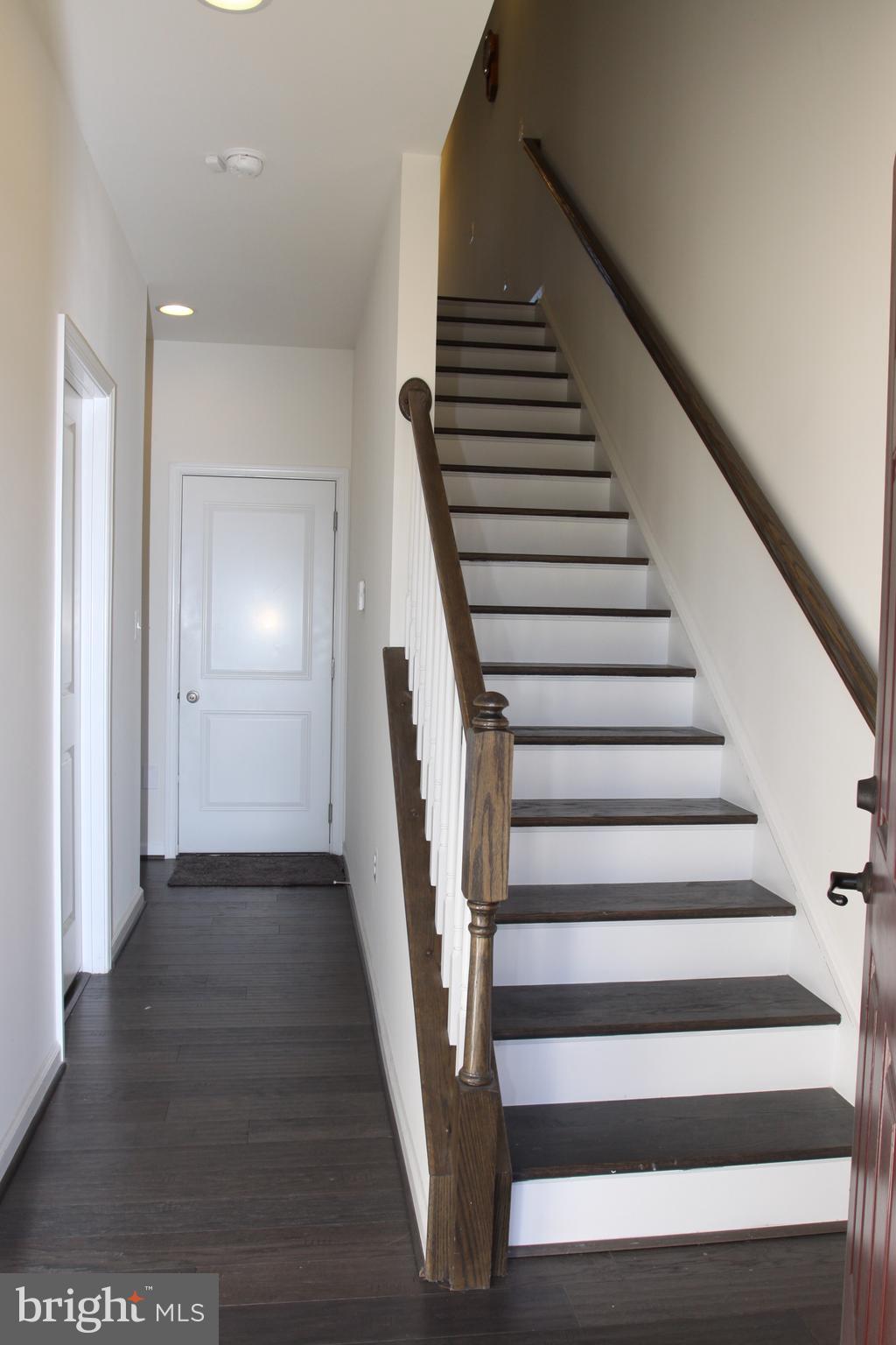 1750 Featherstone Road Woodbridge, VA 22191 - Photo 2 of 19 Gallery Image 2