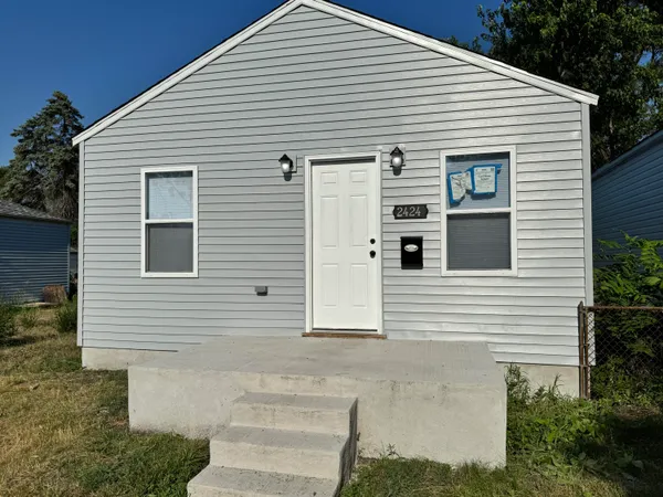 a view of a white house