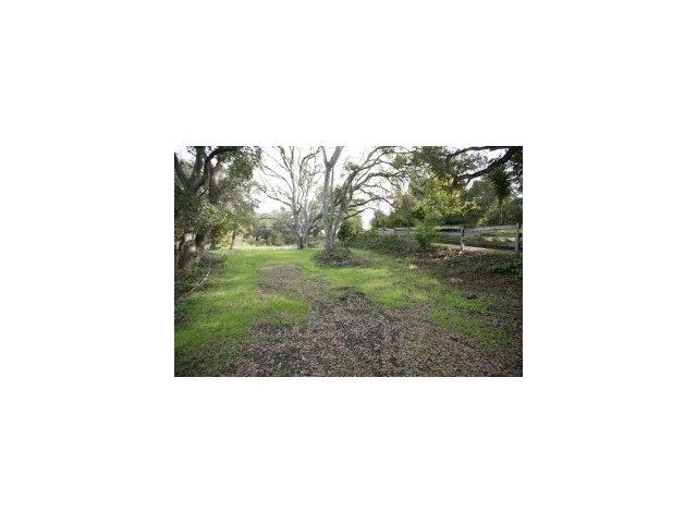 40 Webb Road Watsonville, CA 95076 - Photo 7 of 7 a black and white photo of a open area