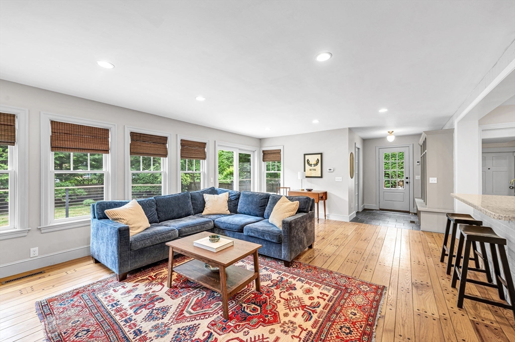 28 Brittany Road Longmeadow, MA 01106 - Photo 9 of 40