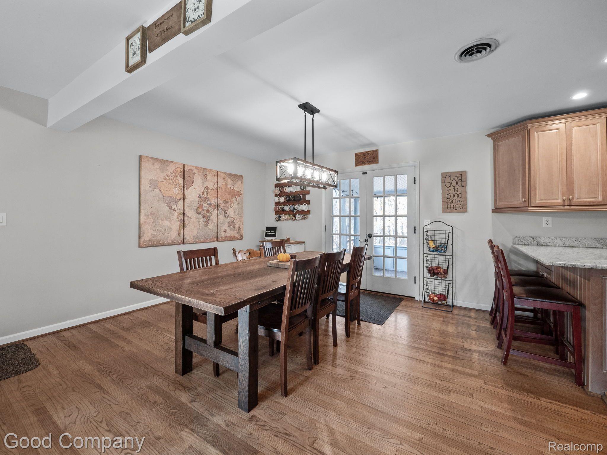 870 Darien Circle Rochester, MI 48306 - Photo 9 of 23 Gallery Image 9