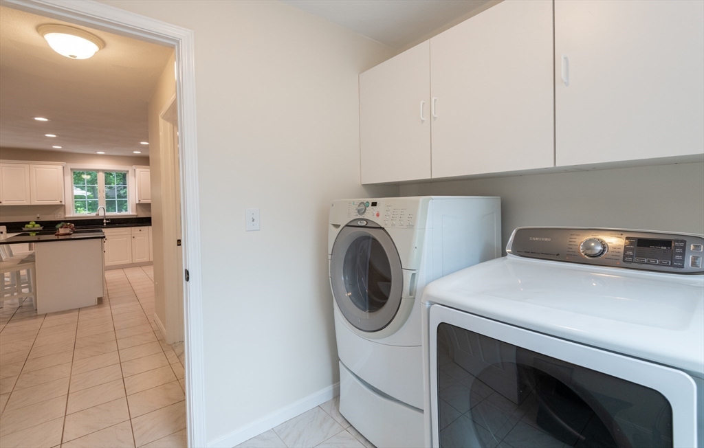 43 Ellen Road Stoneham, MA 02180 - Photo 18 of 42 Gallery Image 18