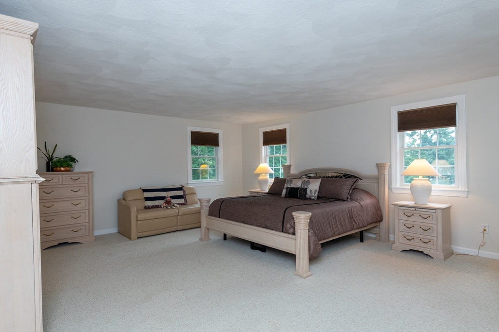 43 Ellen Road Stoneham, MA 02180 - Photo 27 of 42 Gallery Image 27