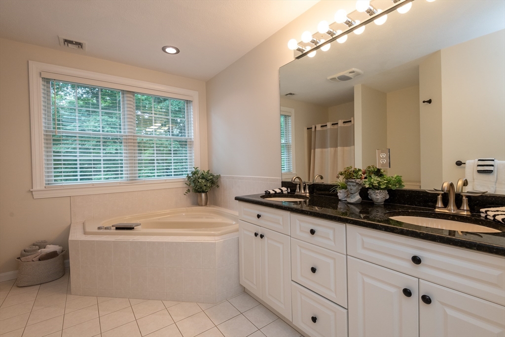43 Ellen Road Stoneham, MA 02180 - Photo 31 of 42 Gallery Image 31