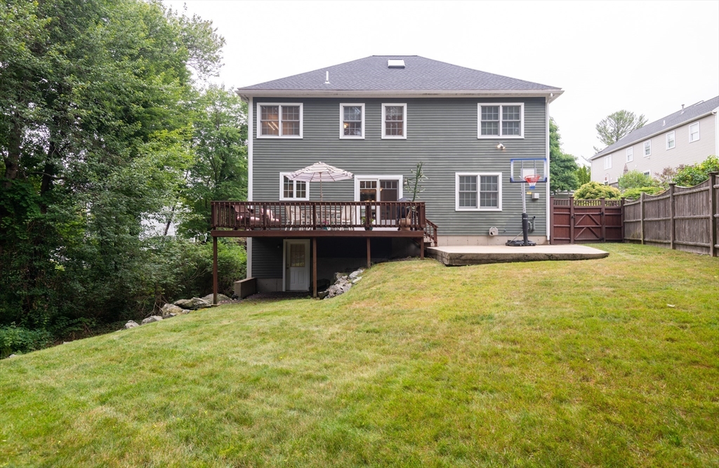 43 Ellen Road Stoneham, MA 02180 - Photo 38 of 42 Gallery Image 38
