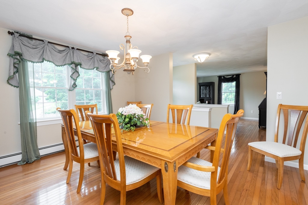 43 Ellen Road Stoneham, MA 02180 - Photo 7 of 42 Gallery Image 7