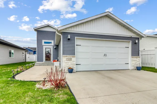 $349,900 | 7239 Madelyn Lane South, Fargo, ND 58104