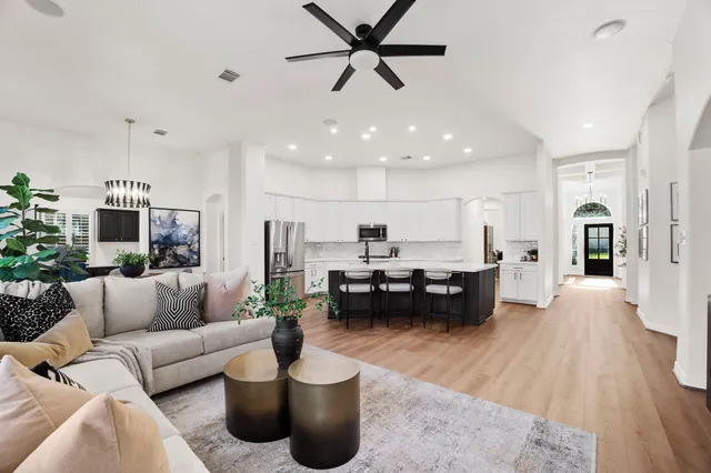 $3,250 | 3011 Manchester Cove, Missouri City, TX 77459