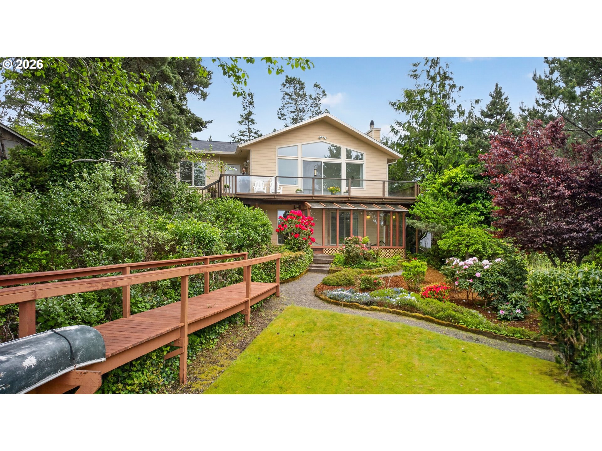 5577 South Shore Drive Florence, OR 97439 - Photo 2 of 41 Yard