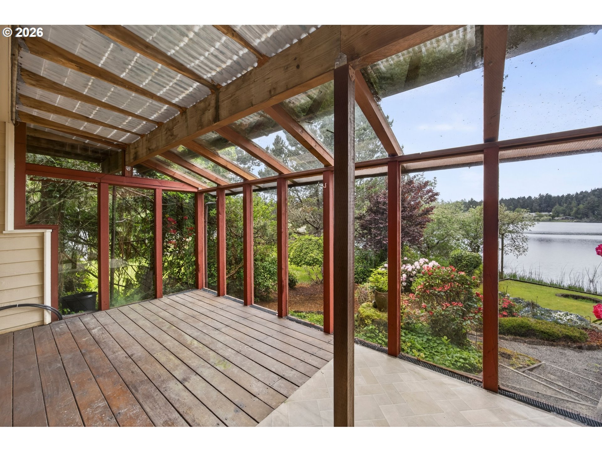 5577 South Shore Drive Florence, OR 97439 - Photo 31 of 41 Sun Room