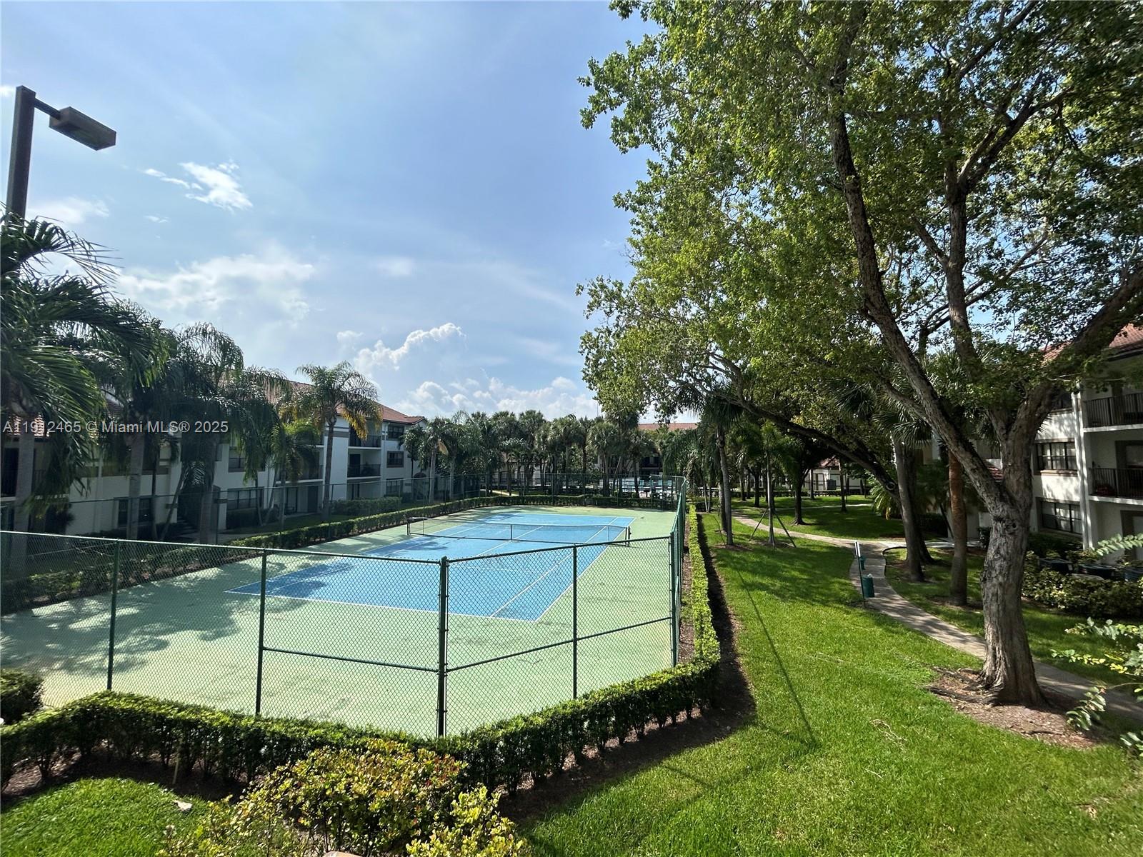 540 South Park Road, Unit 229 Hollywood, FL 33021 - Photo 27 of 44 a view of a park