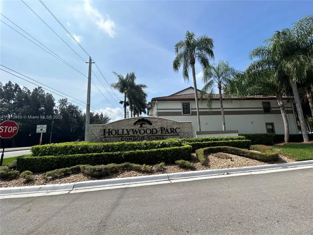 $1,750 | 540 South Park Road, Unit 229, Hollywood, FL 33021