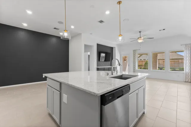 $3,300 | 21719 Grayson Highlands Way, Porter, TX 77365