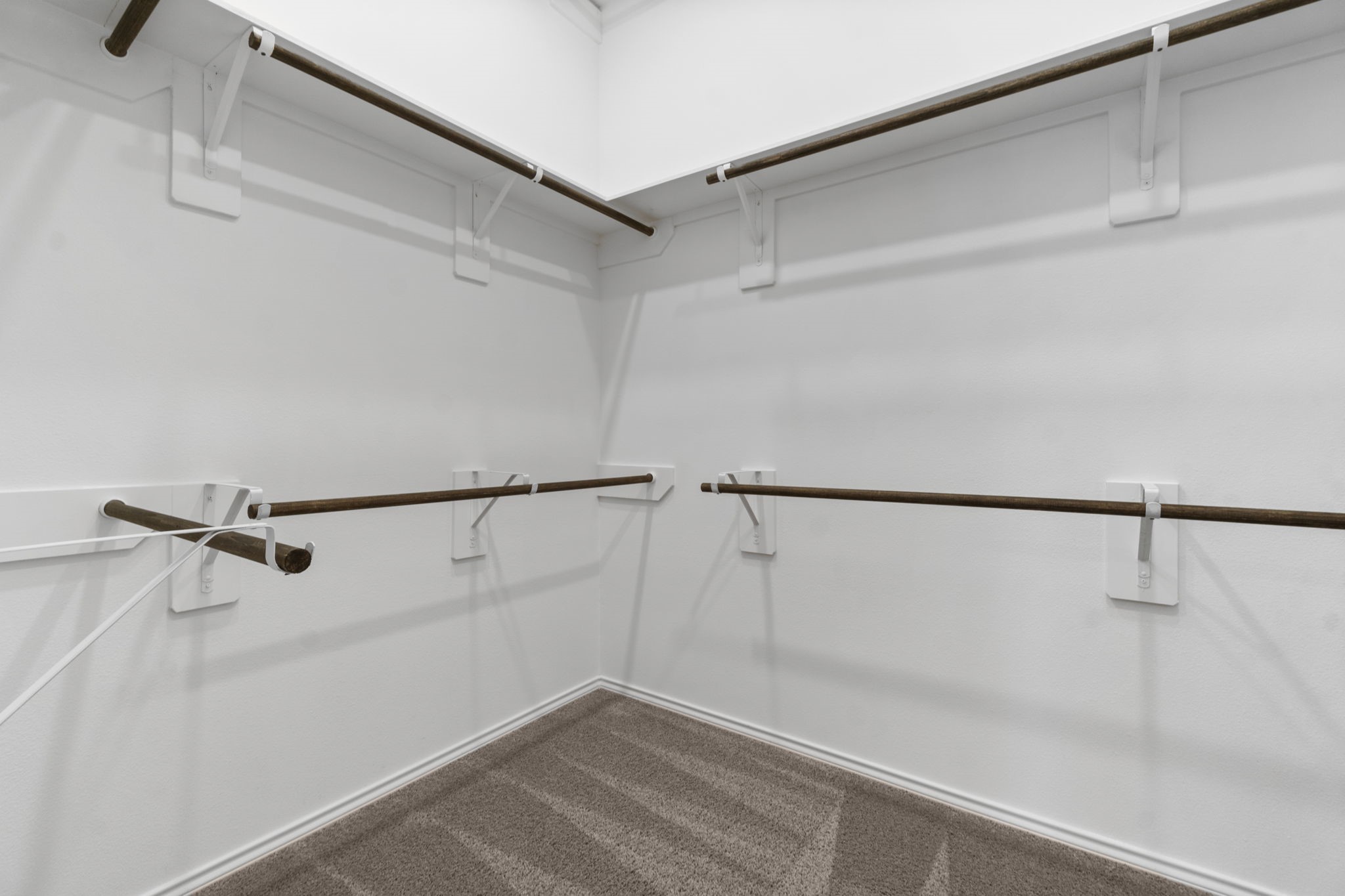 21719 Grayson Highlands Way Porter, TX 77365 - Photo 27 of 42 A good size master closet