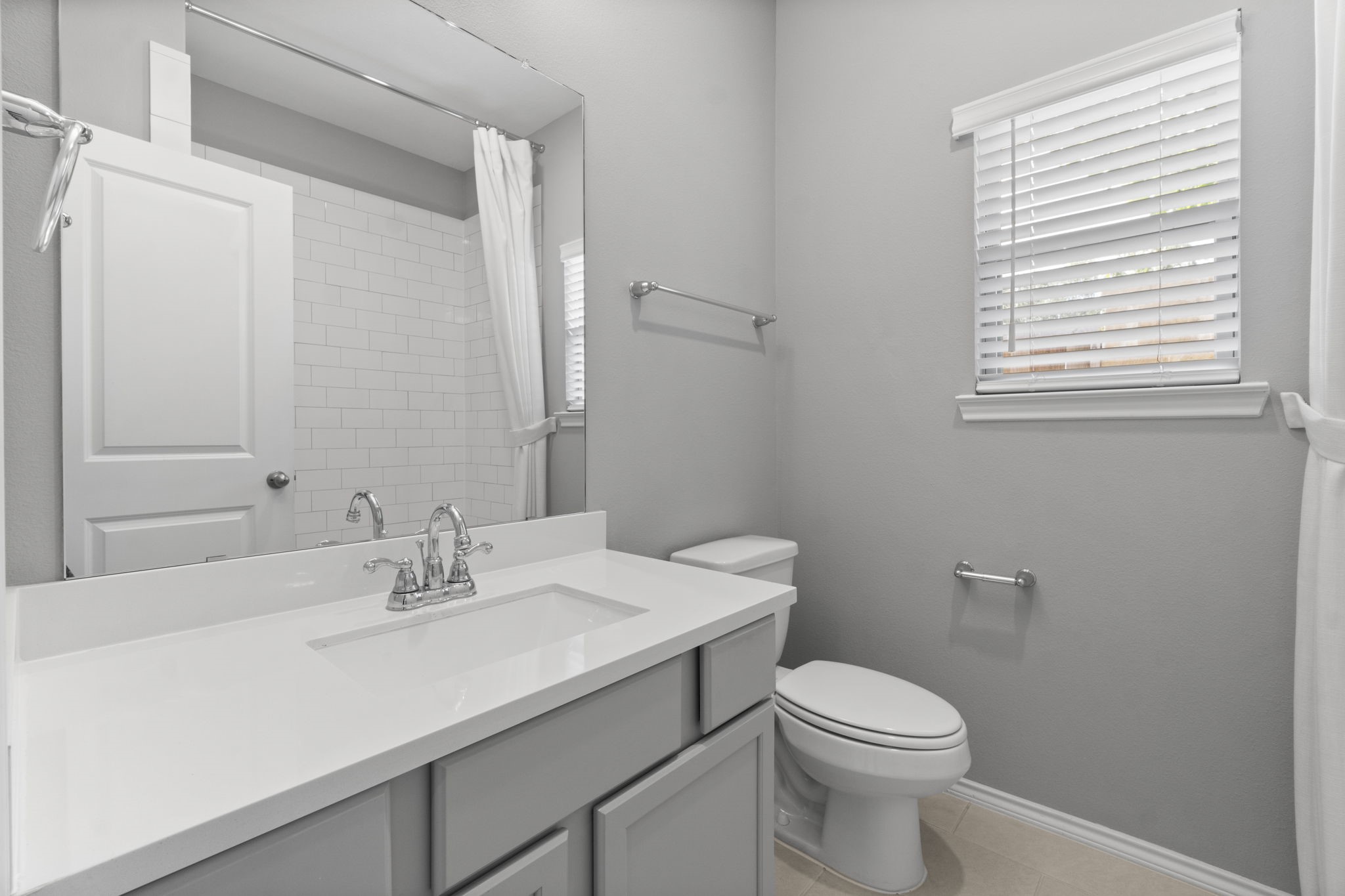 21719 Grayson Highlands Way Porter, TX 77365 - Photo 35 of 42 A bathroom with access from the bedroom