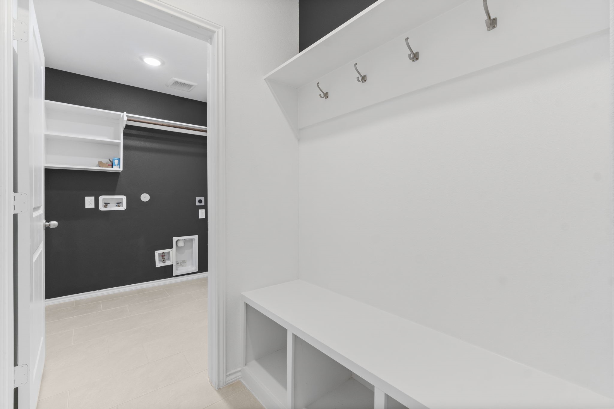 21719 Grayson Highlands Way Porter, TX 77365 - Photo 36 of 42 The Mud room