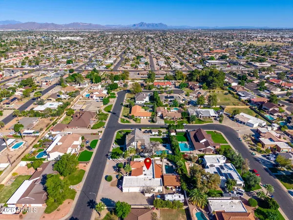 $800,000 | 1825 East Elmwood Street, Mesa, AZ 85203