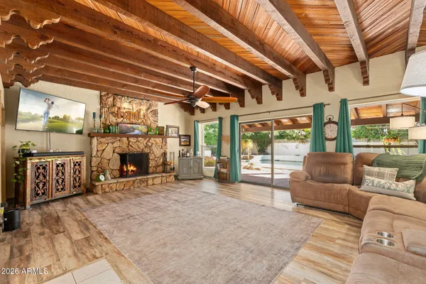 $800,000 | 1825 East Elmwood Street, Mesa, AZ 85203