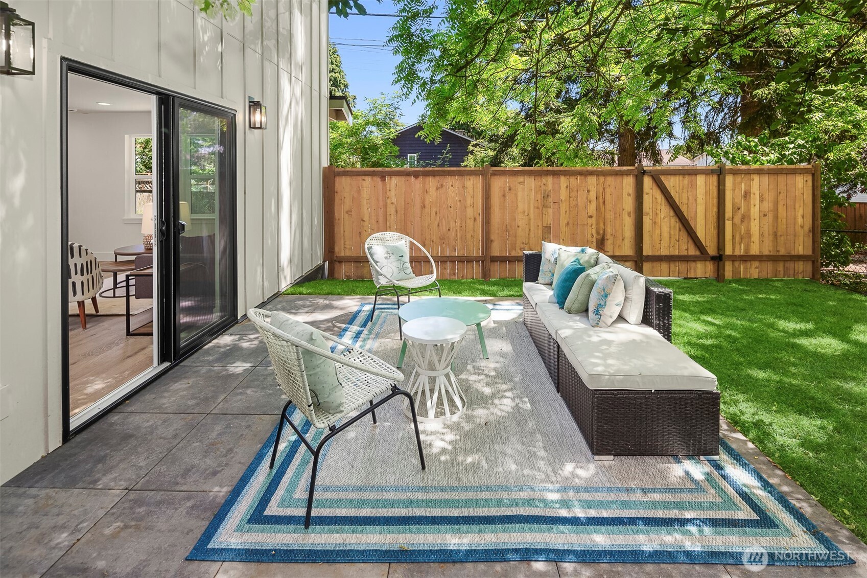 8824 32nd Avenue Southwest Seattle, WA 98126 - Photo 23 of 32
