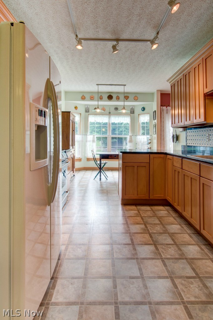 11780 Painesville Warren Road Painesville, OH 44077 - Photo 10 of 25 Gallery Image 10