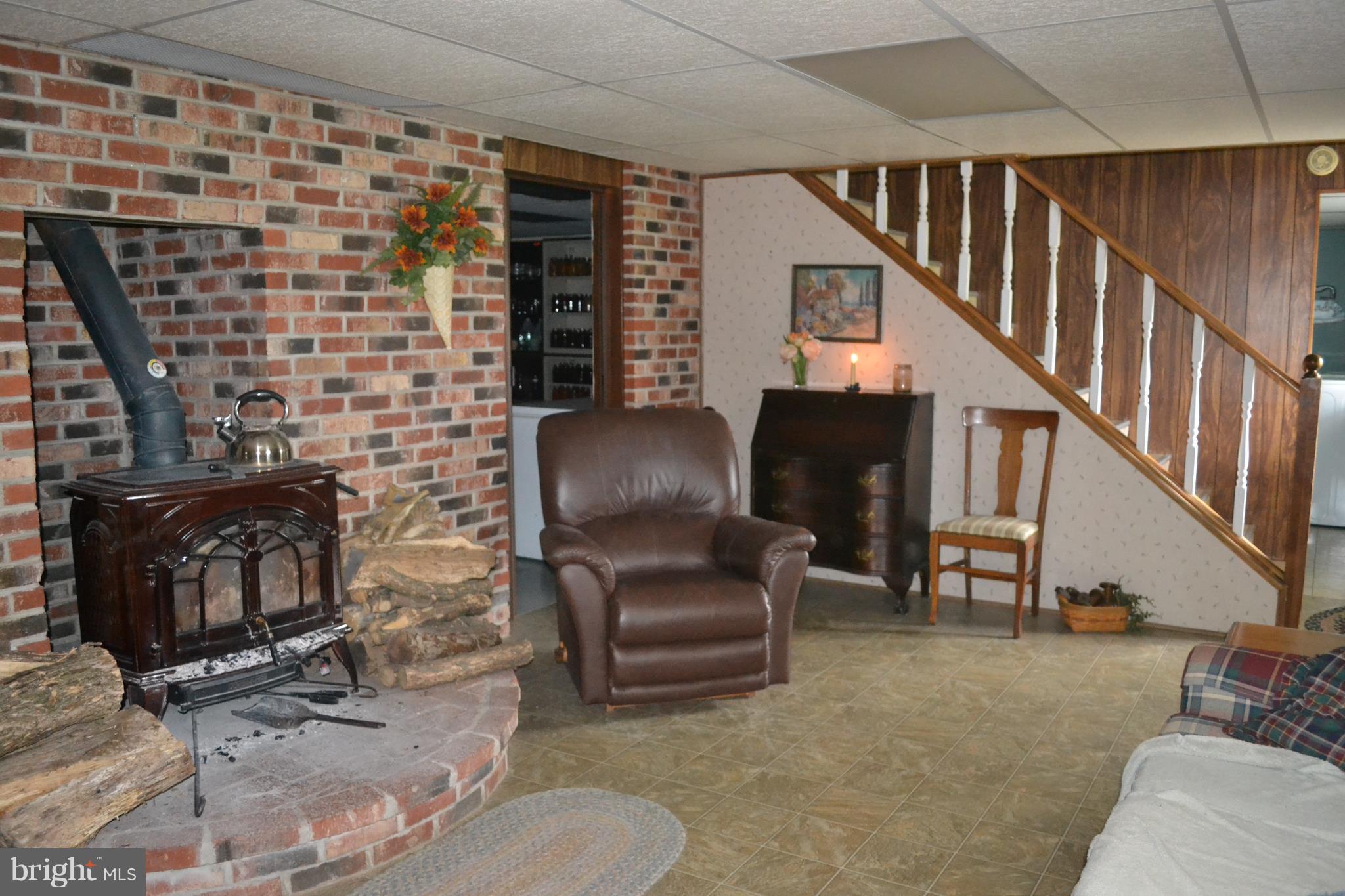 7241 Slabtown Road Waynesboro, PA 17268 - Photo 17 of 20 Family Room